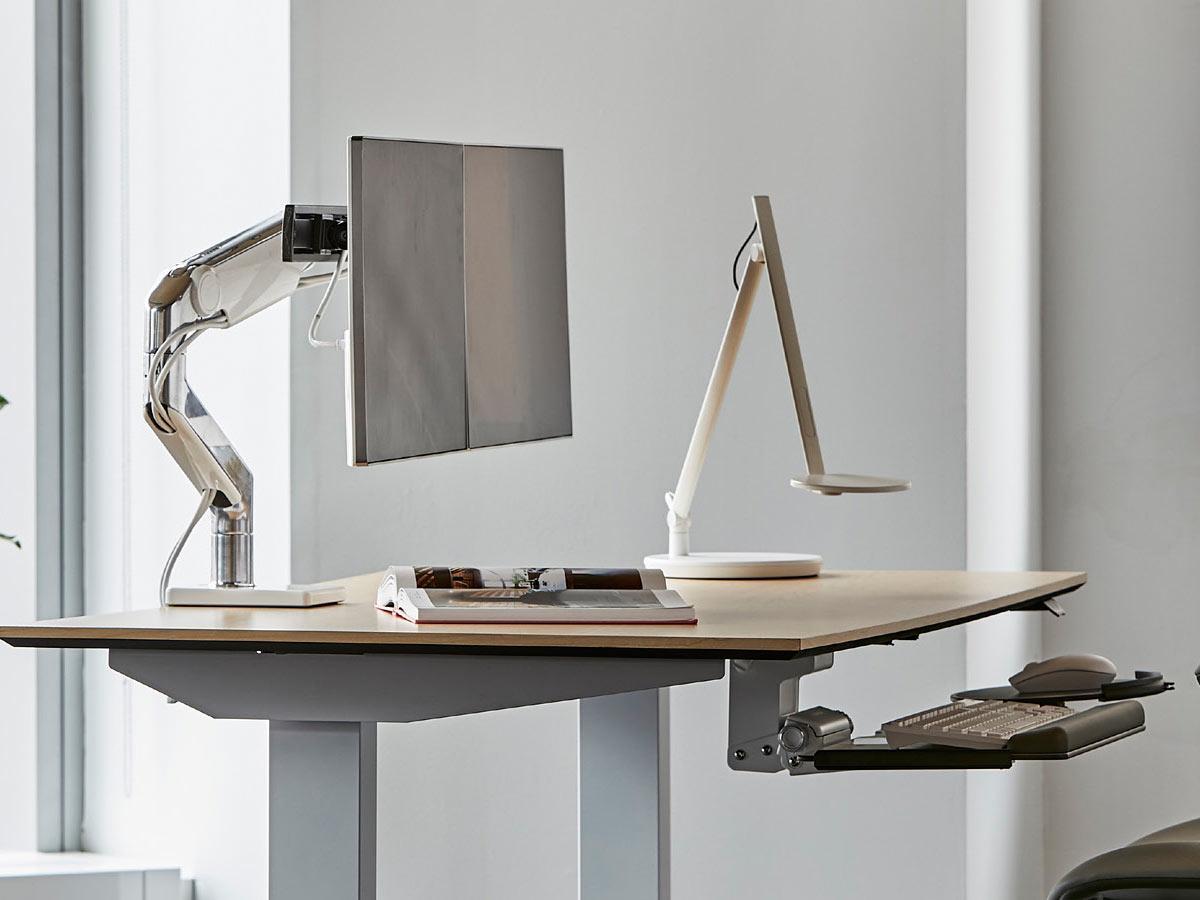 Humanscale M10 Wandhalterung Monitorhalterung Montiert