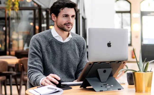 Laptop Halter