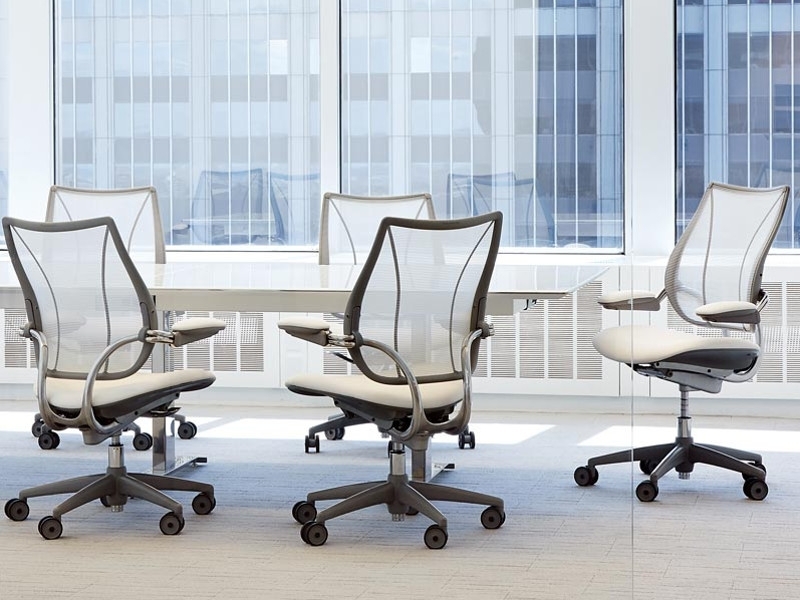 Humanscale Bürostuhl Liberty Task L111BM11F197, grau Beispiel Anwendung 