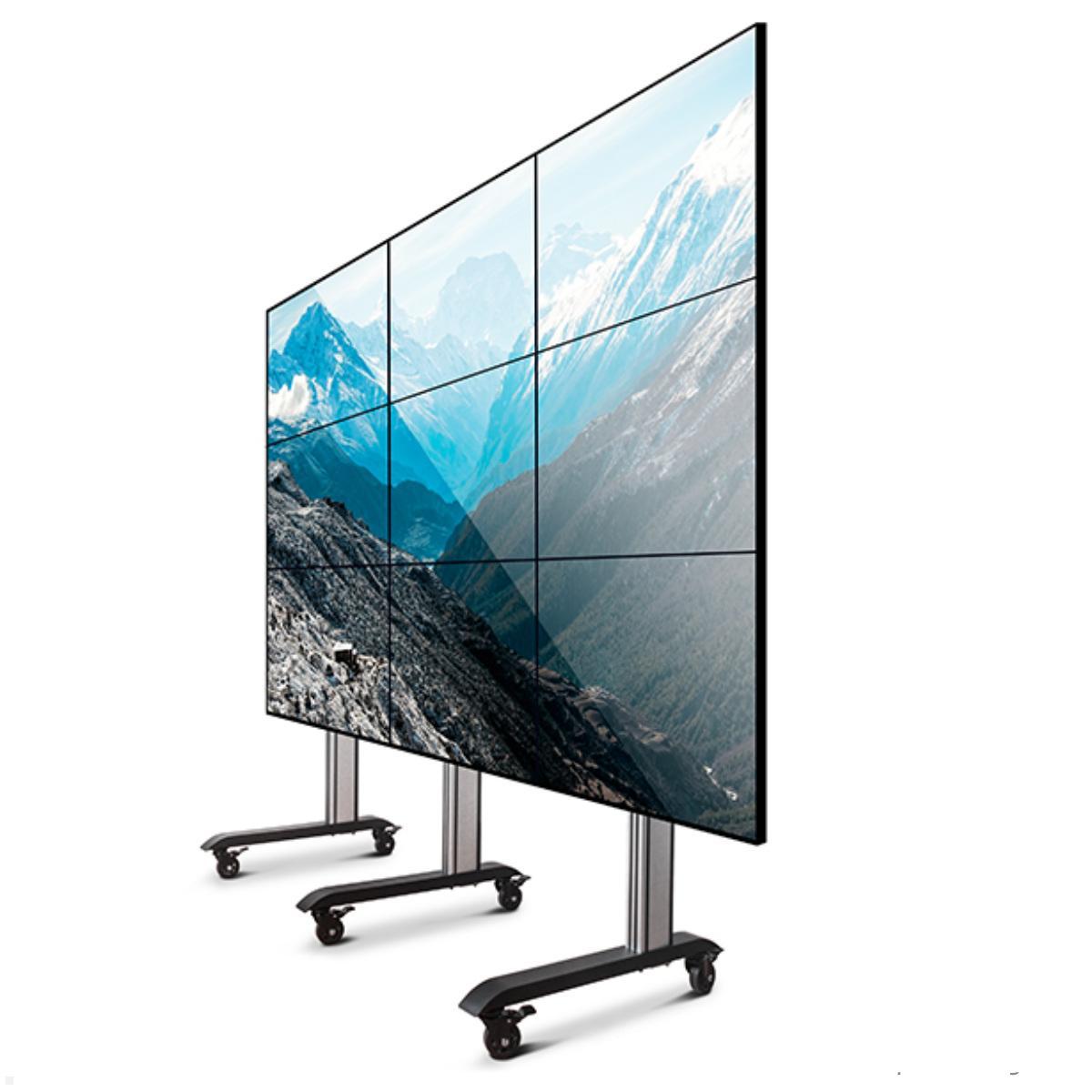 B-Tech BT8371-3x3-60/BB System X Mobiler Videowall Monitorständer 55-60 Zoll Anwendungsbeispiel